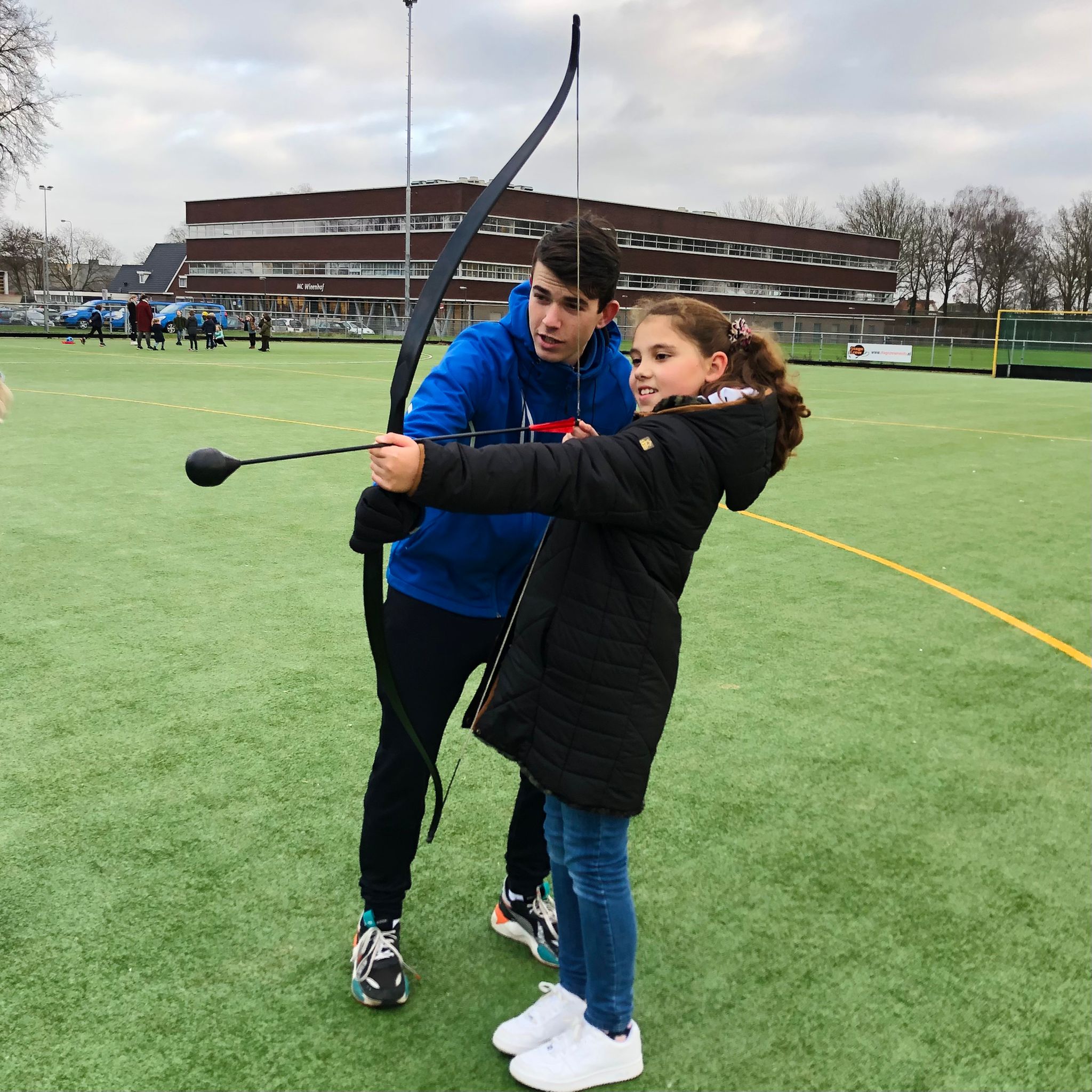 Pijl En Boog Schieten Lummelen En Het Mac Donalds Spel In Week